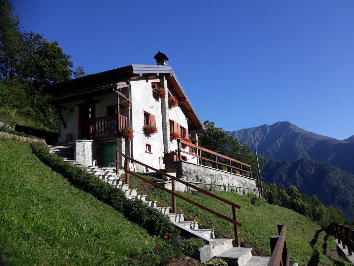 Casa All'Alpe Gaggetto B & B Anzino Exterior foto