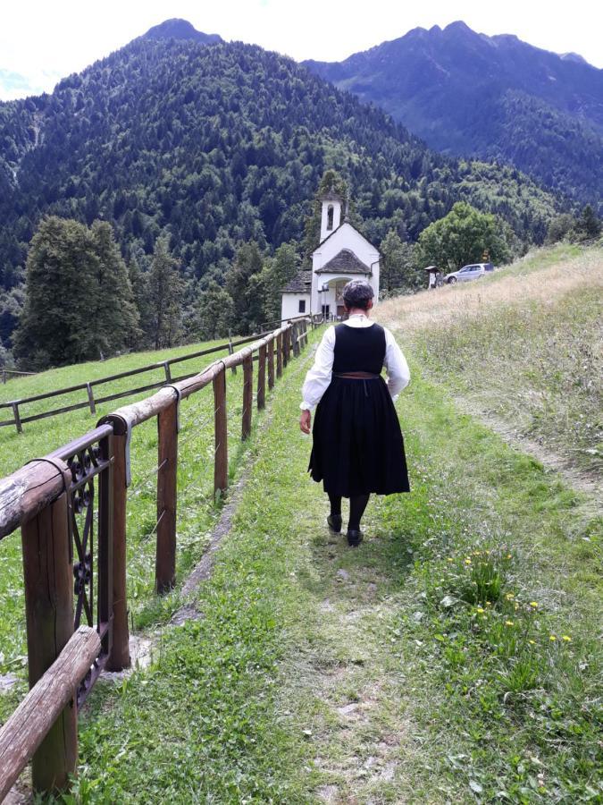 Casa All'Alpe Gaggetto B & B Anzino Exterior foto